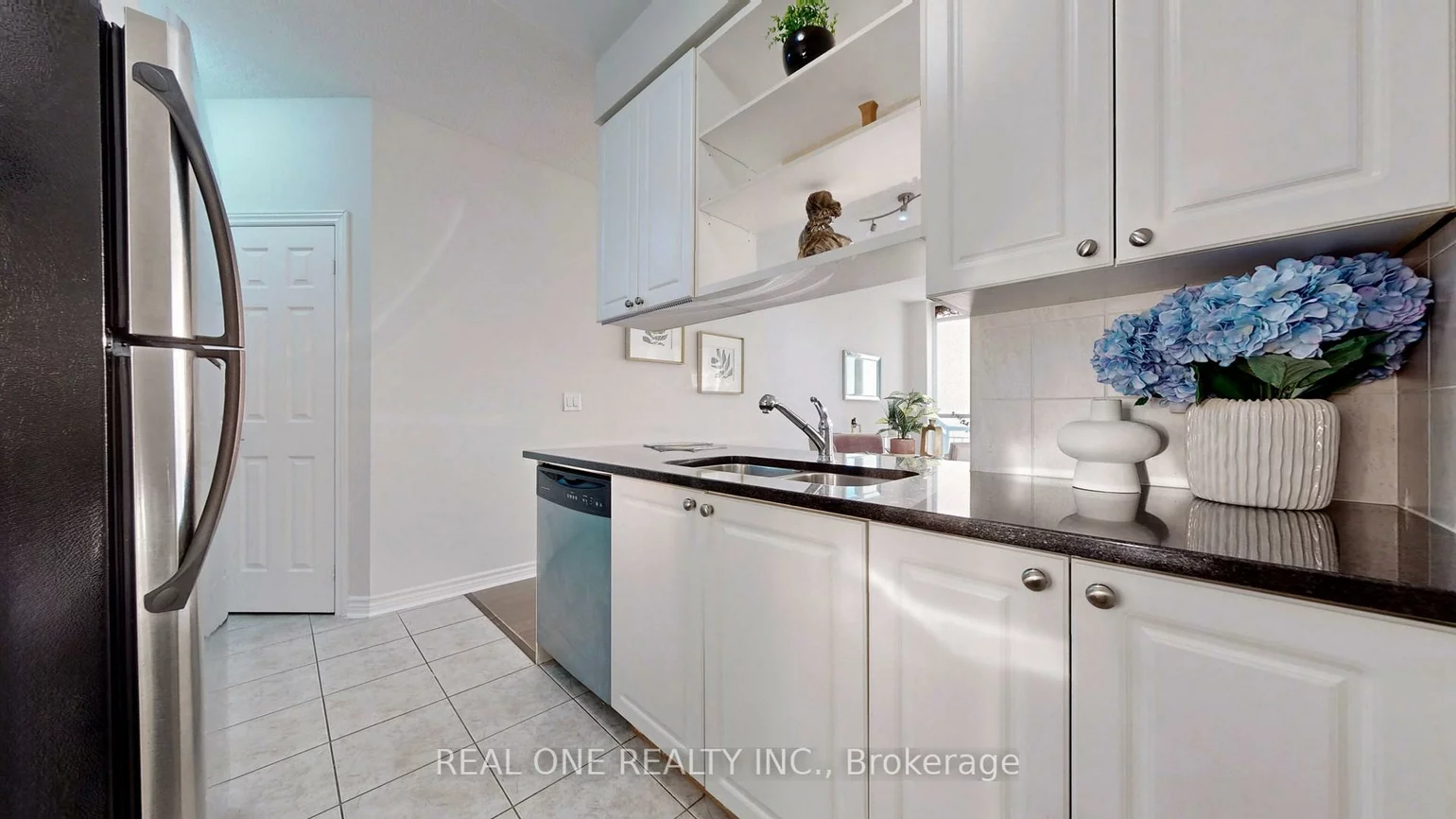 2391, Central Park, 1015 - RO River Oaks, Oakville