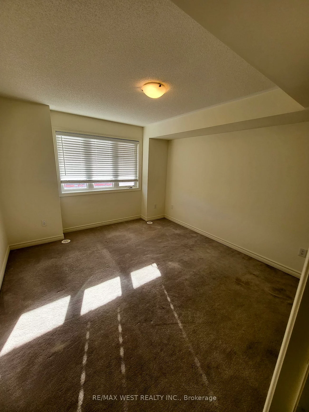 2420, Baronwood, 1019 - WM Westmount, Oakville