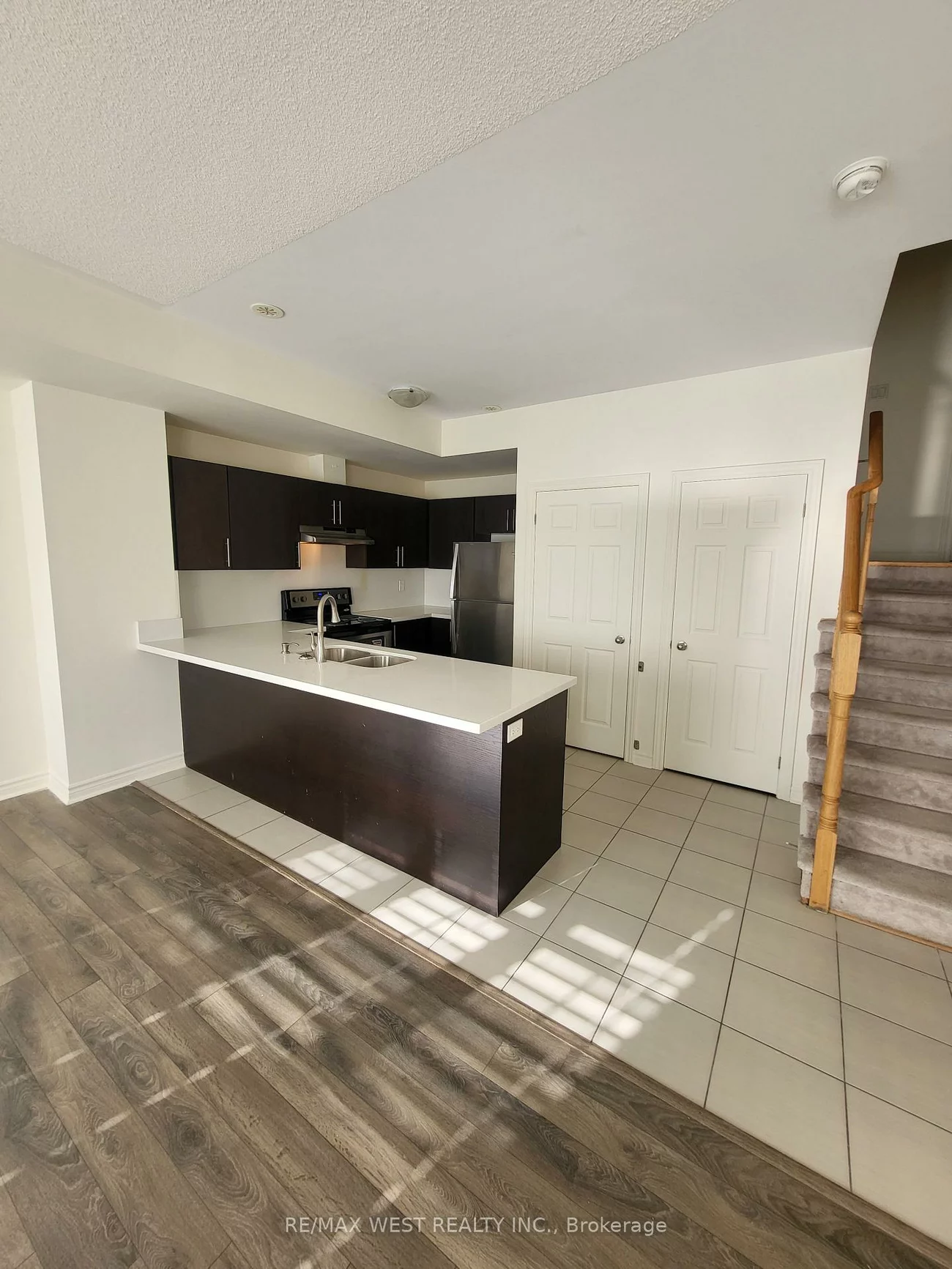 2420, Baronwood, 1019 - WM Westmount, Oakville