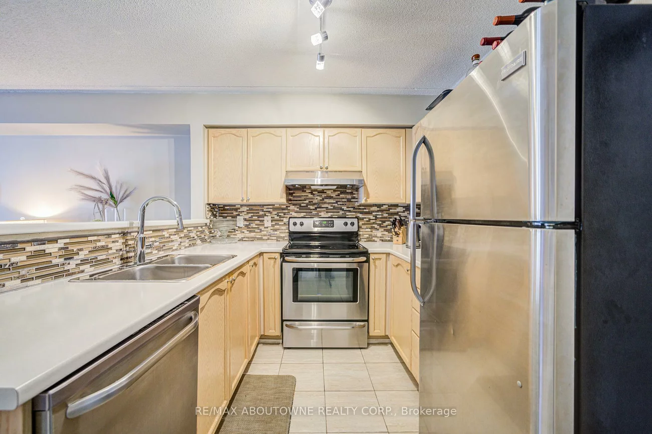 1490, Bishops, 1007 - GA Glen Abbey, Oakville