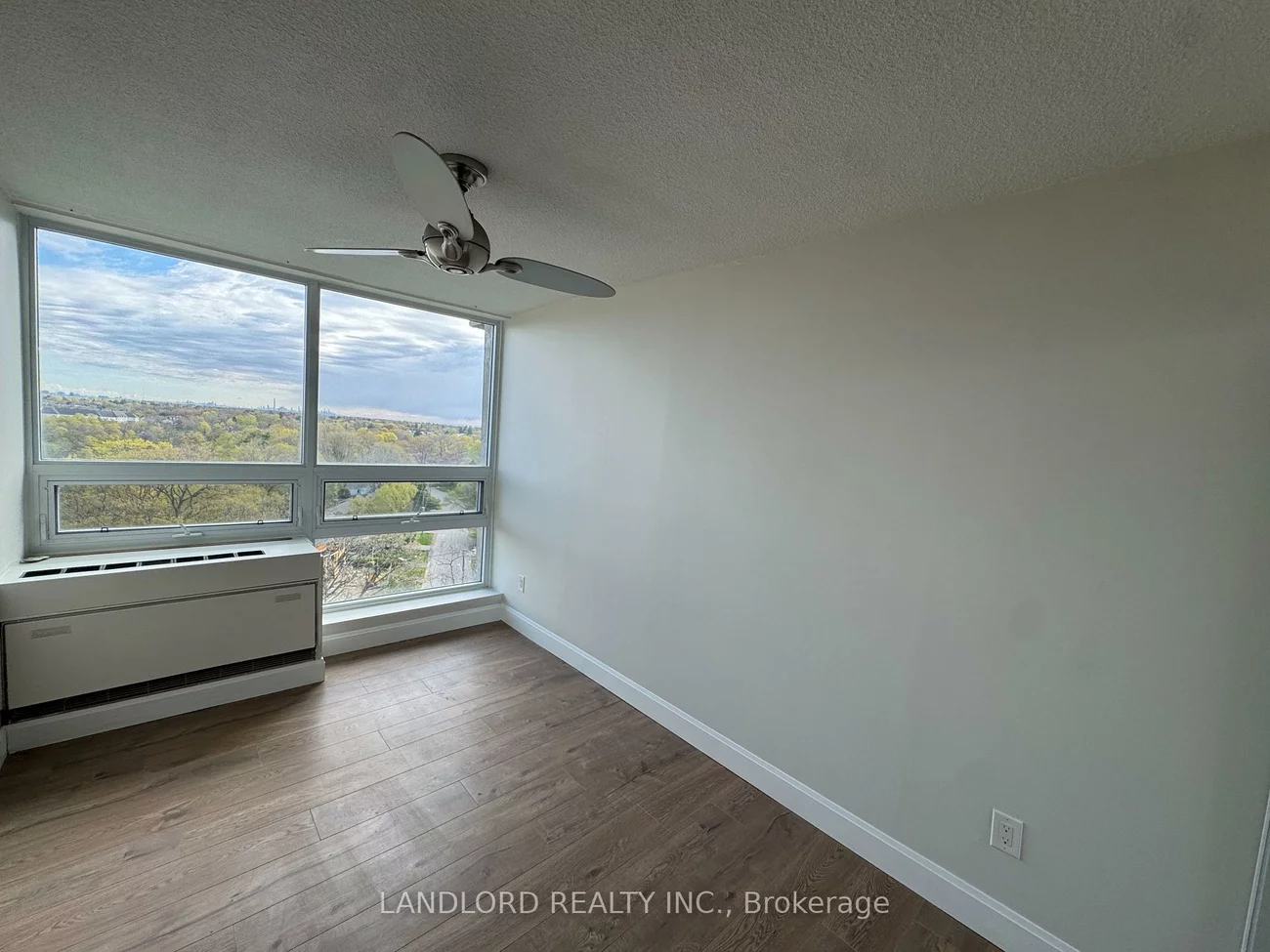20, Speers, 1002 - CO Central, Oakville