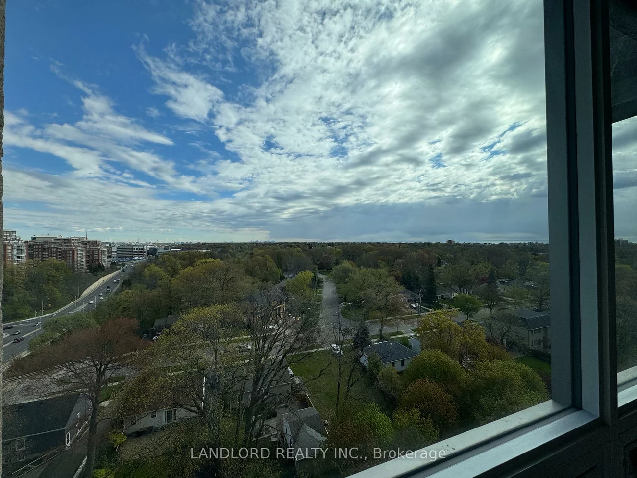 20, Speers, 1002 - CO Central, Oakville