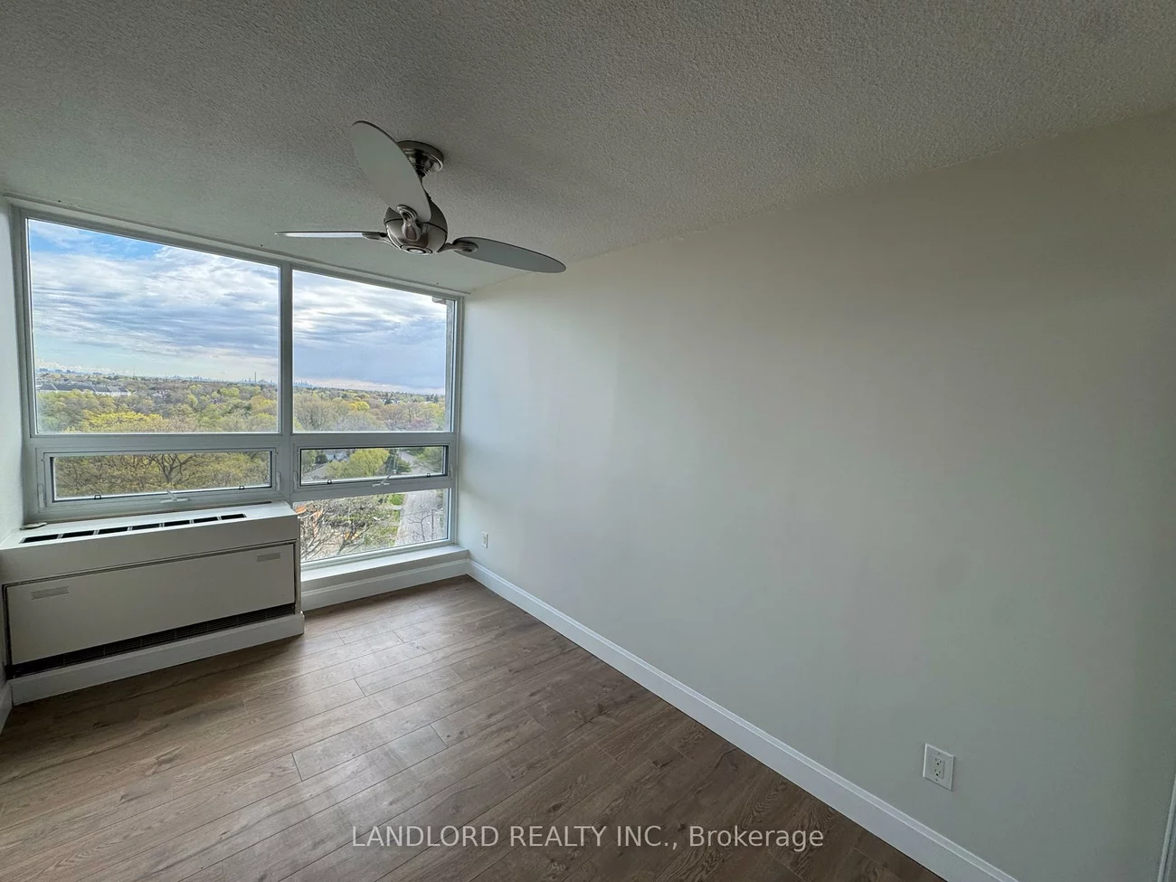 20, Speers, 1002 - CO Central, Oakville