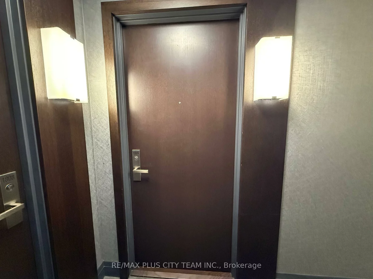 65, Speers, 1002 - CO Central, Oakville