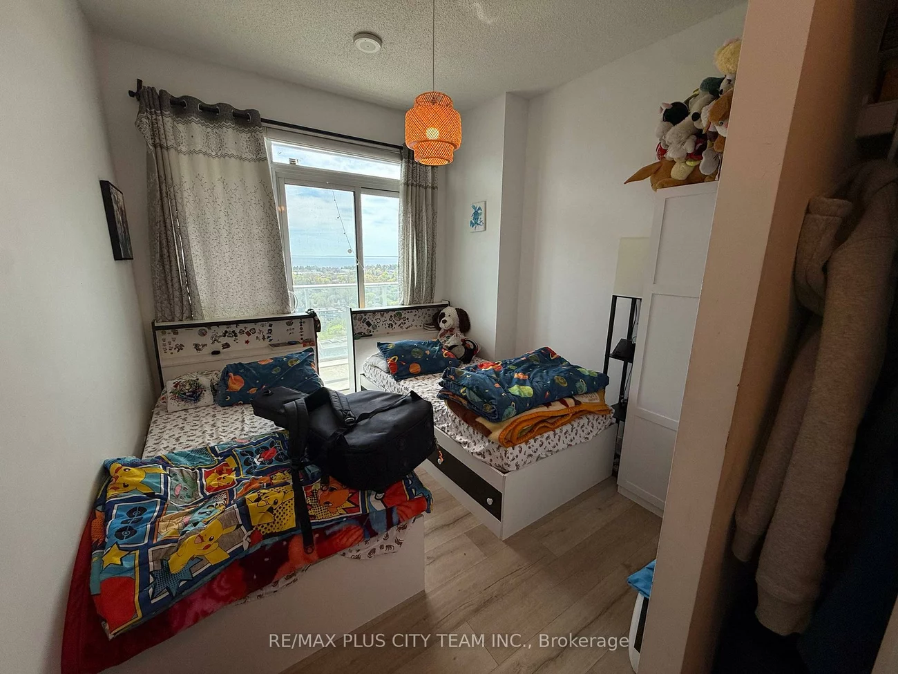 65, Speers, 1002 - CO Central, Oakville