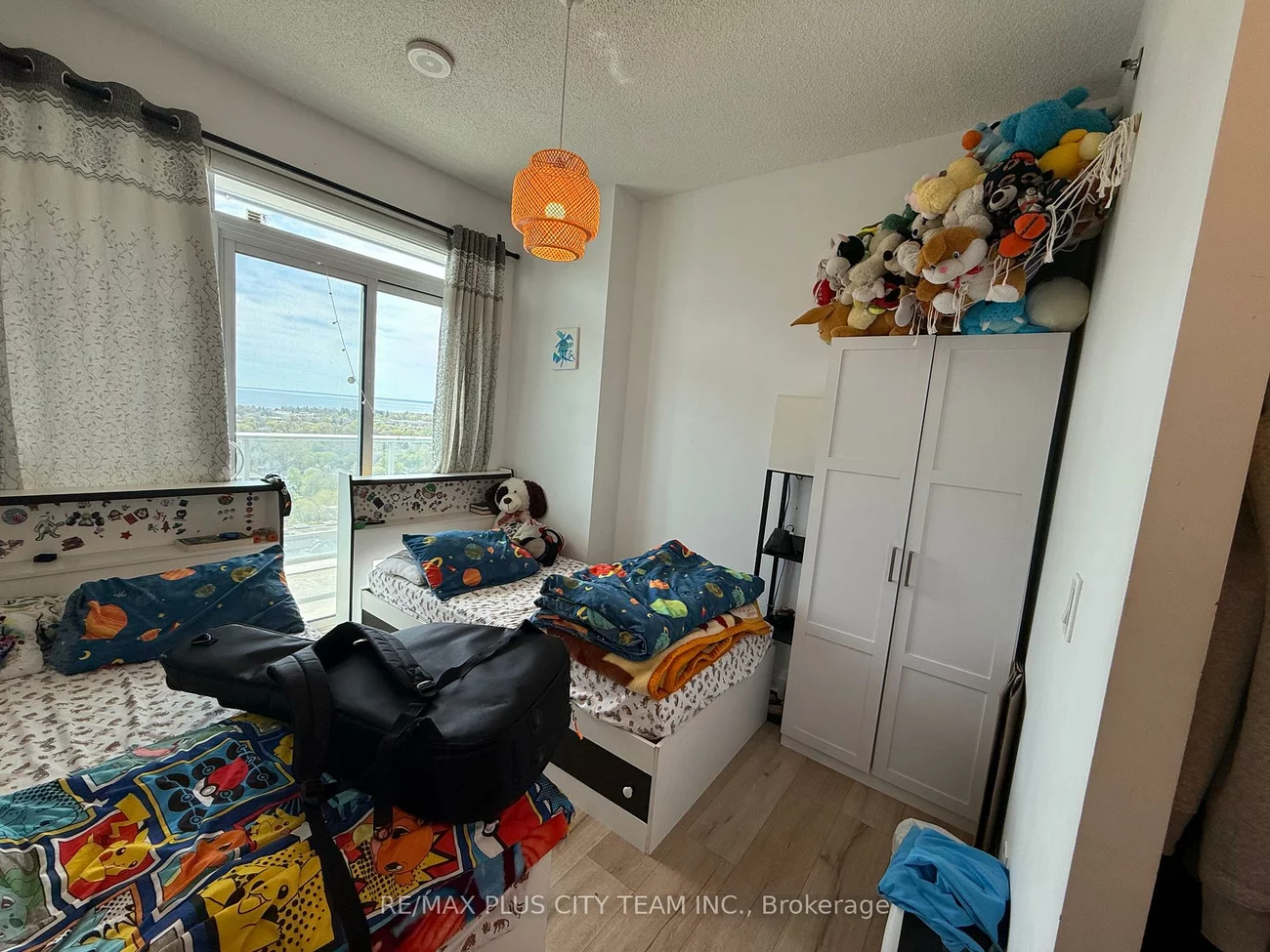 65, Speers, 1002 - CO Central, Oakville