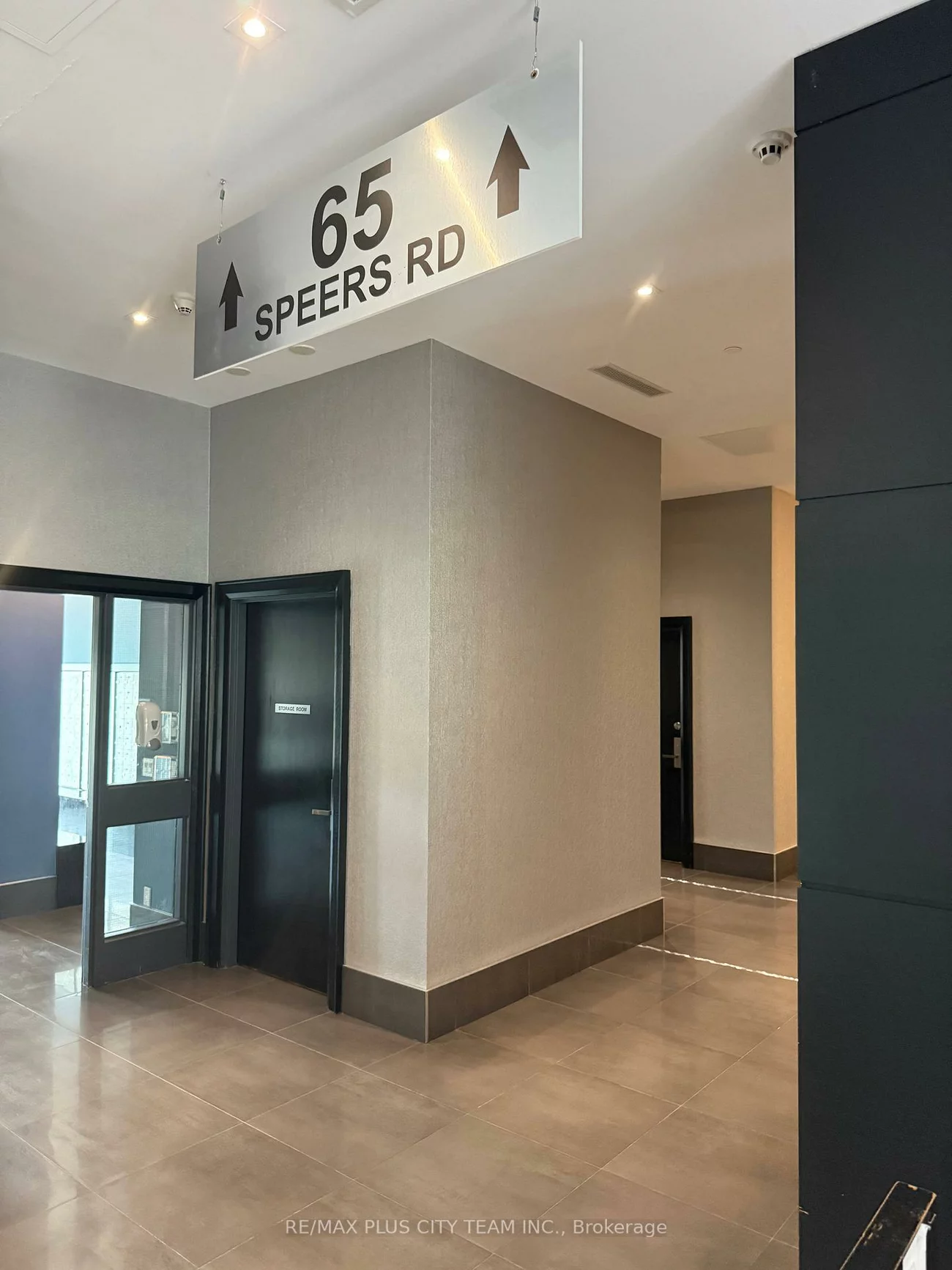 65, Speers, 1002 - CO Central, Oakville