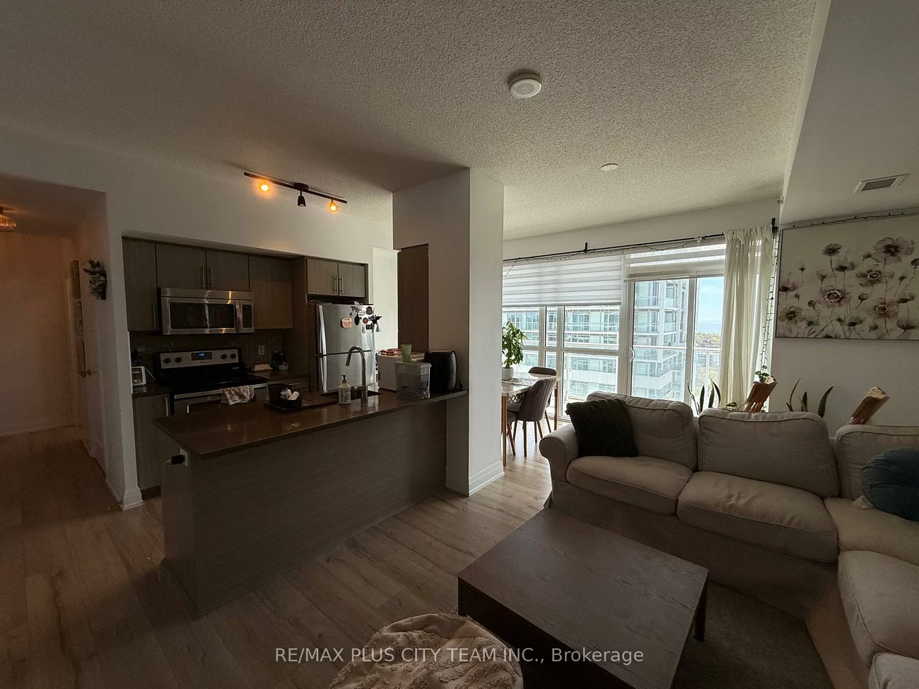65, Speers, 1002 - CO Central, Oakville