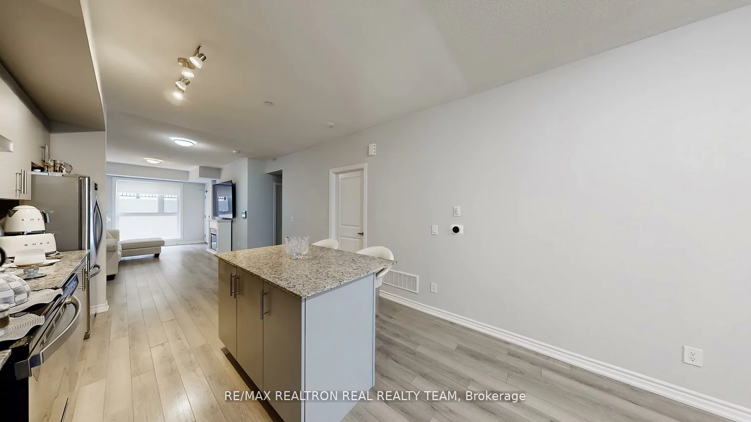 349, Wheat Boom, 1010 - JM Joshua Meadows, Oakville