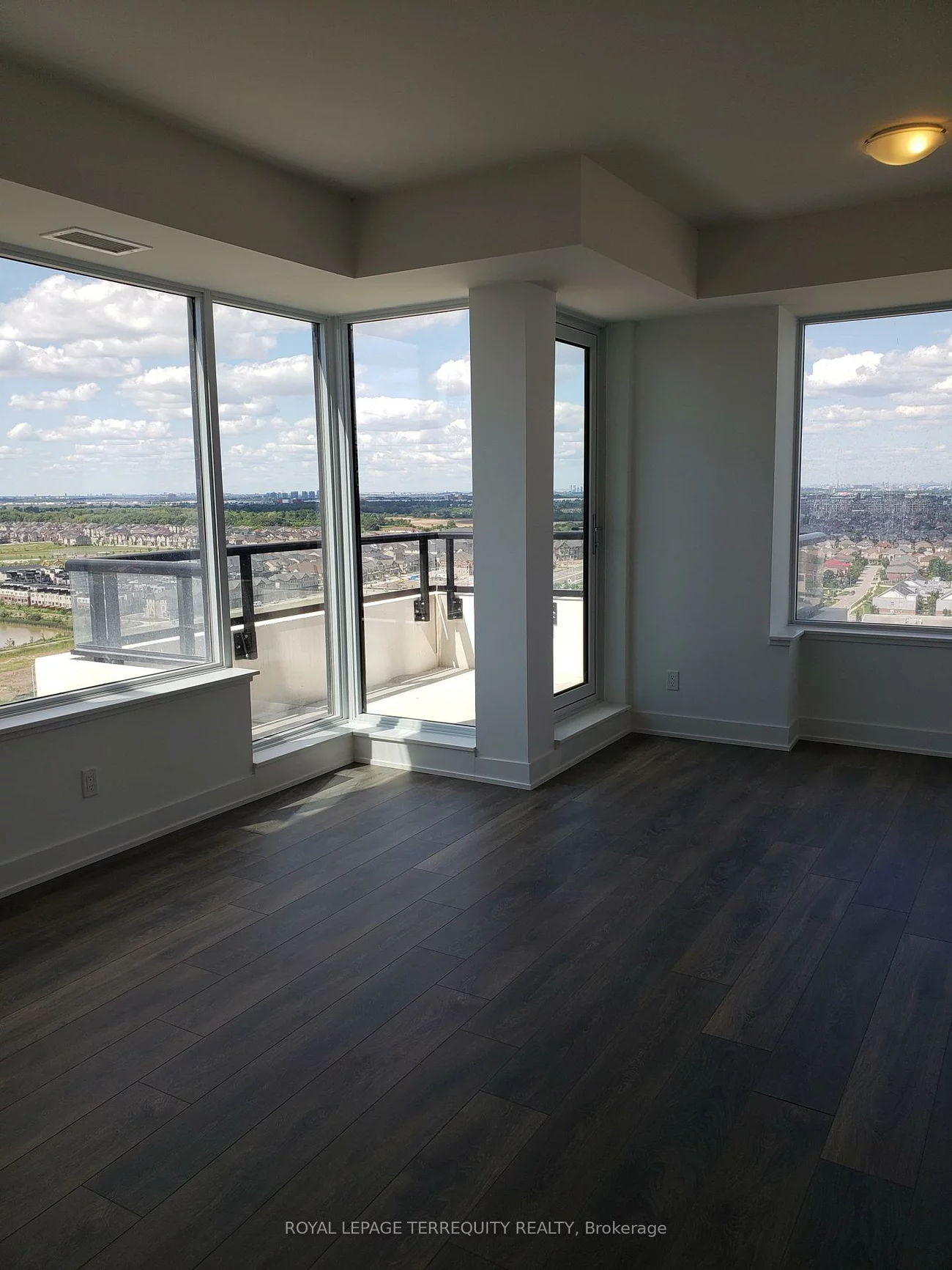 297, Oak Walk, 1015 - RO River Oaks, Oakville