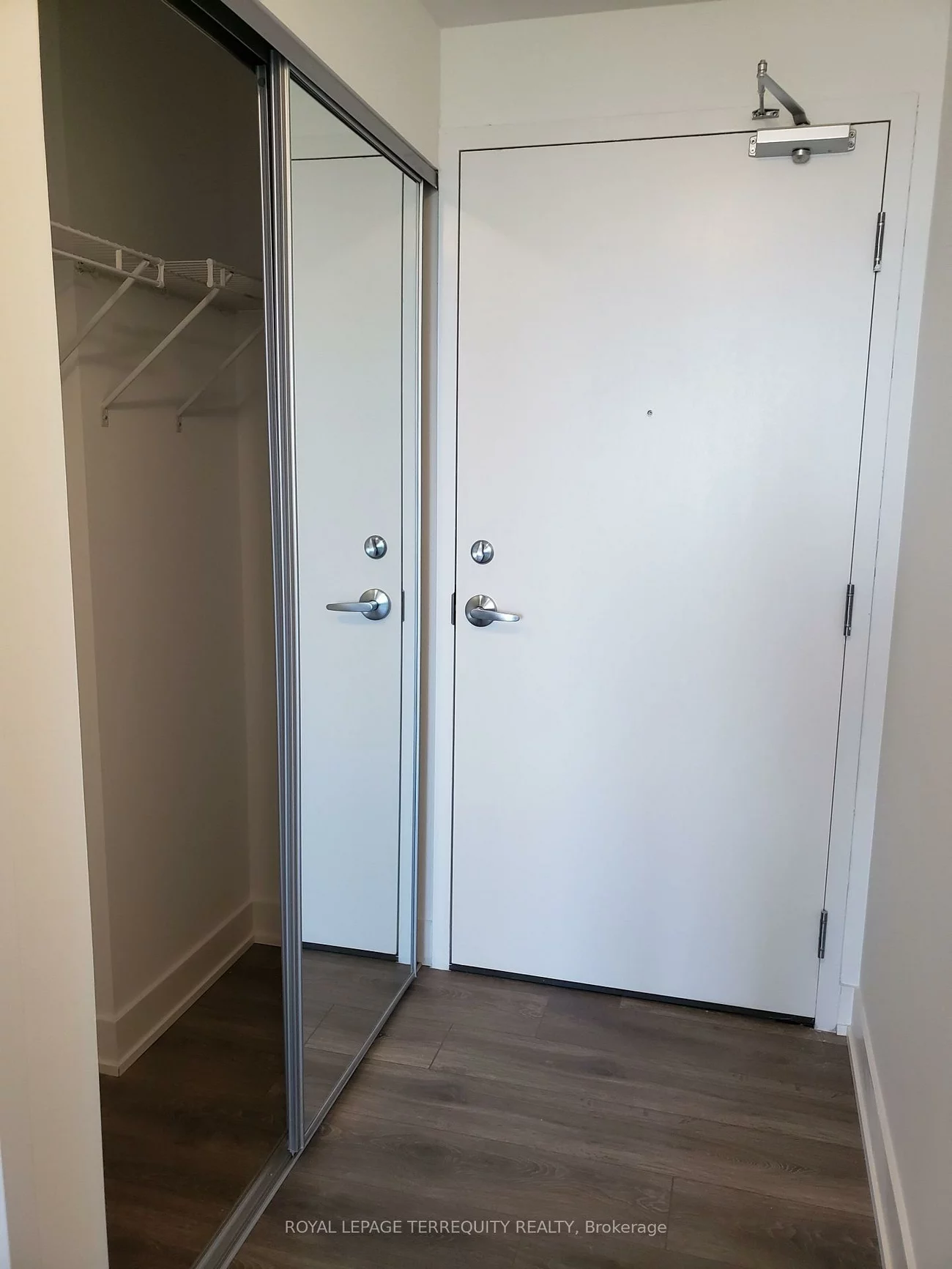 297, Oak Walk, 1015 - RO River Oaks, Oakville
