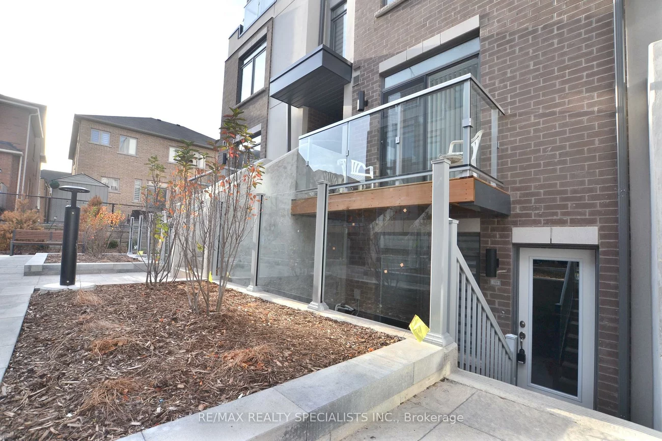 3066, Sixth, 1008 - GO Glenorchy, Oakville