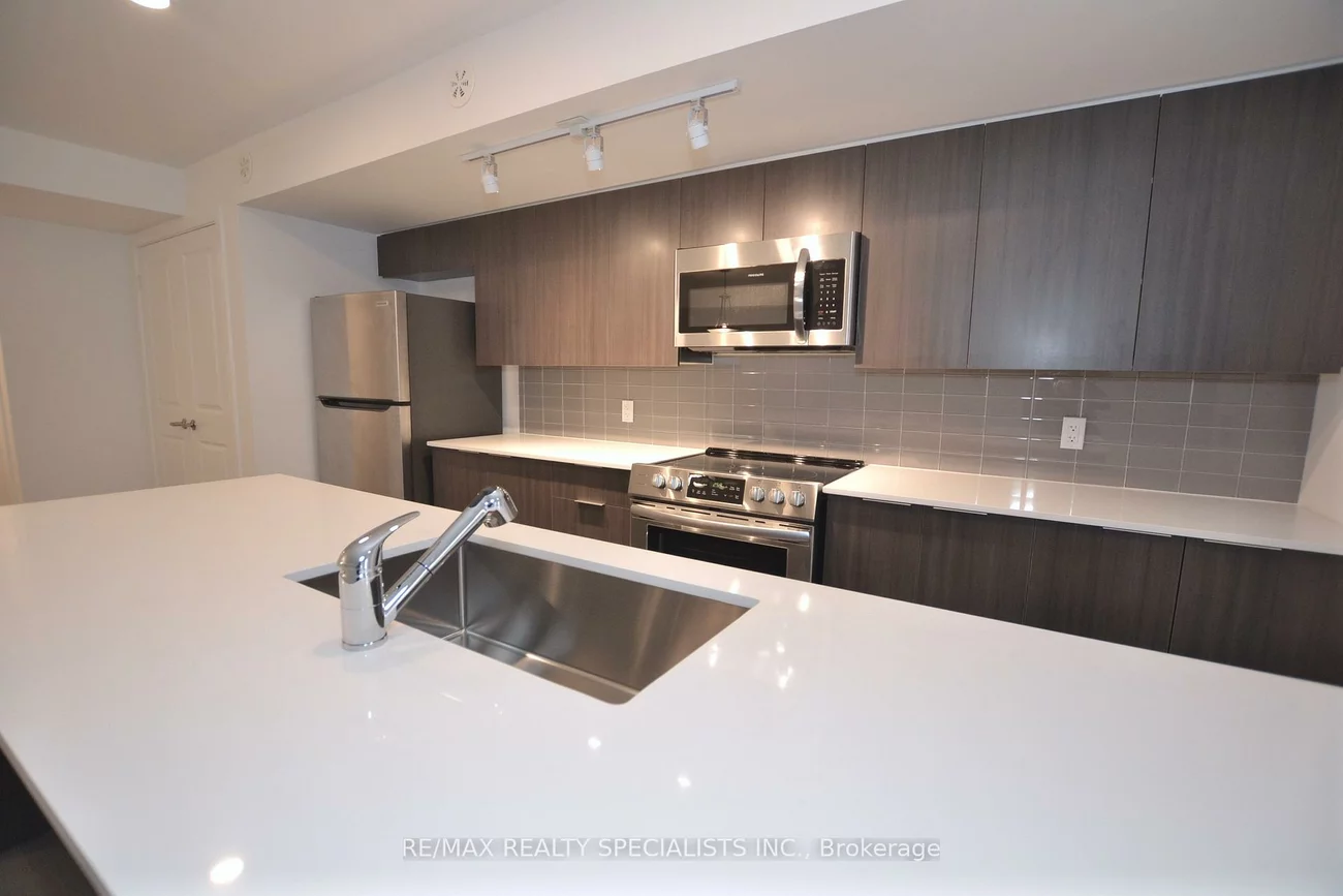 3066, Sixth, 1008 - GO Glenorchy, Oakville