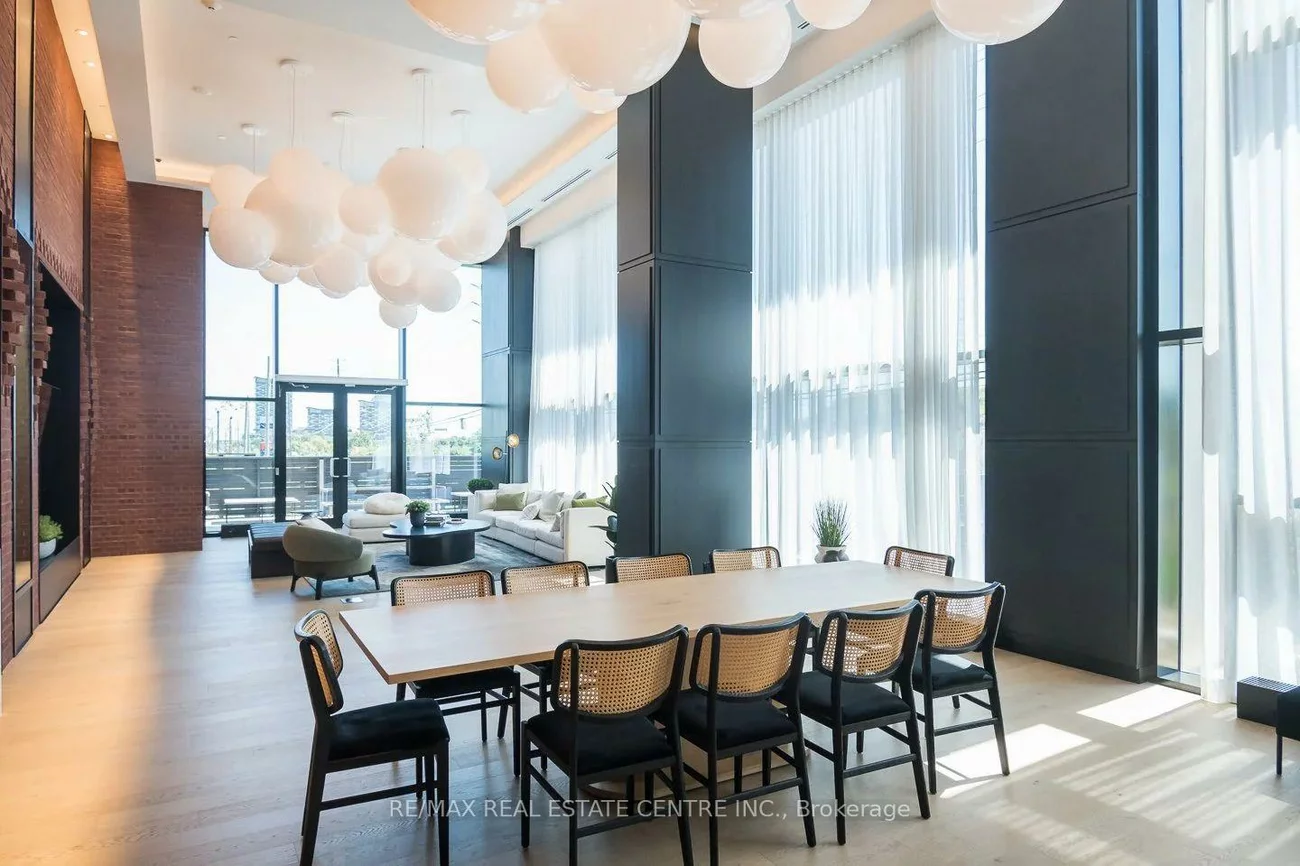 3200, William Colston, 1010 - JM Joshua Meadows, Oakville