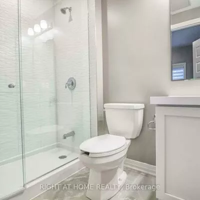102, Grovewood Common, 1008 - GO Glenorchy, Oakville
