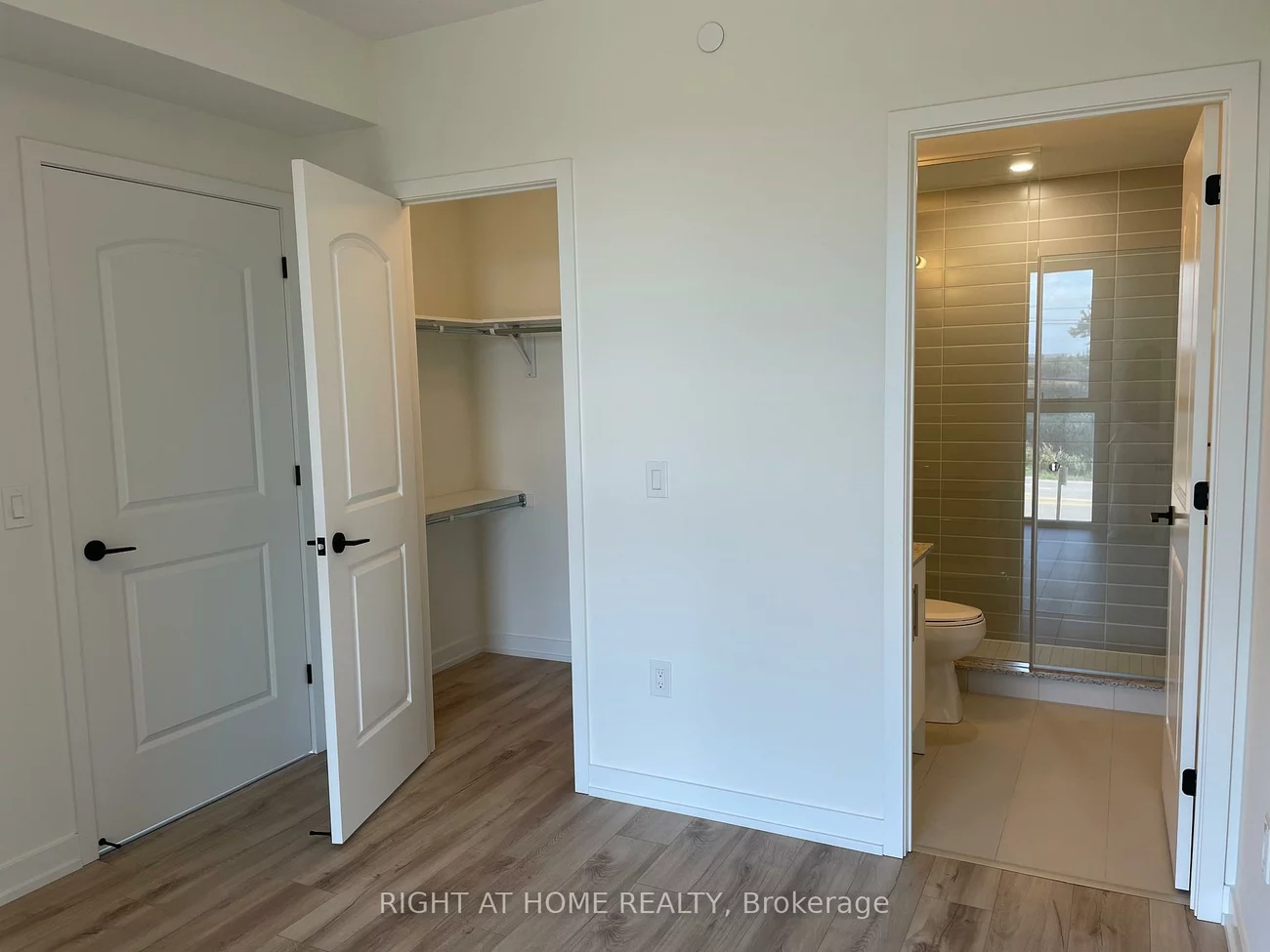 345, Wheat Boom, 1010 - JM Joshua Meadows, Oakville