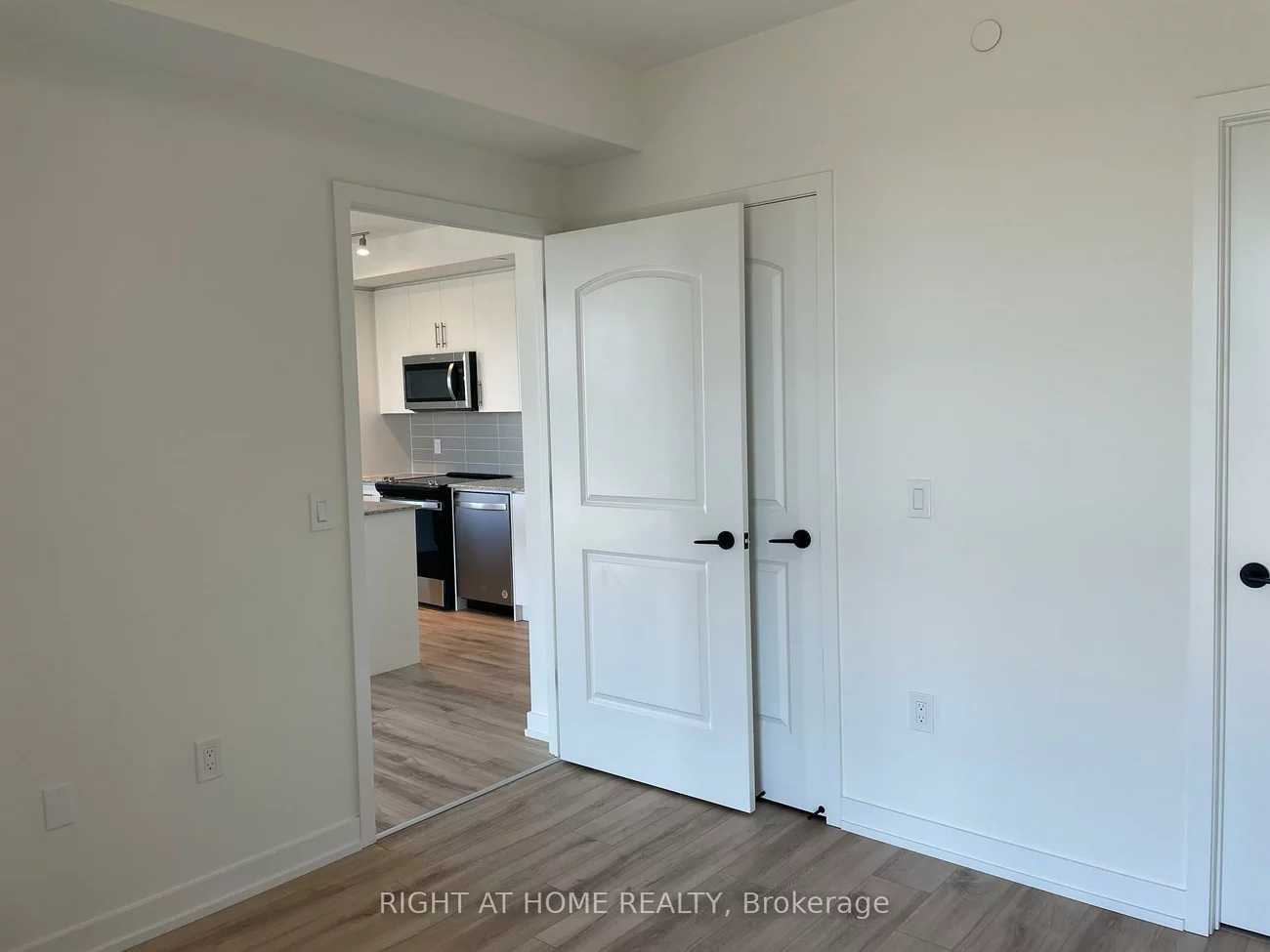 345, Wheat Boom, 1010 - JM Joshua Meadows, Oakville
