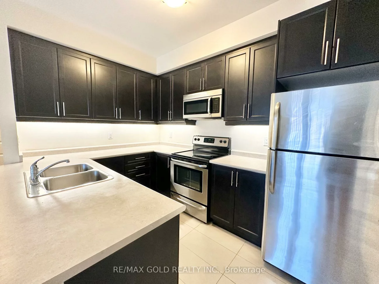 263, Georgian, 1015 - RO River Oaks, Oakville