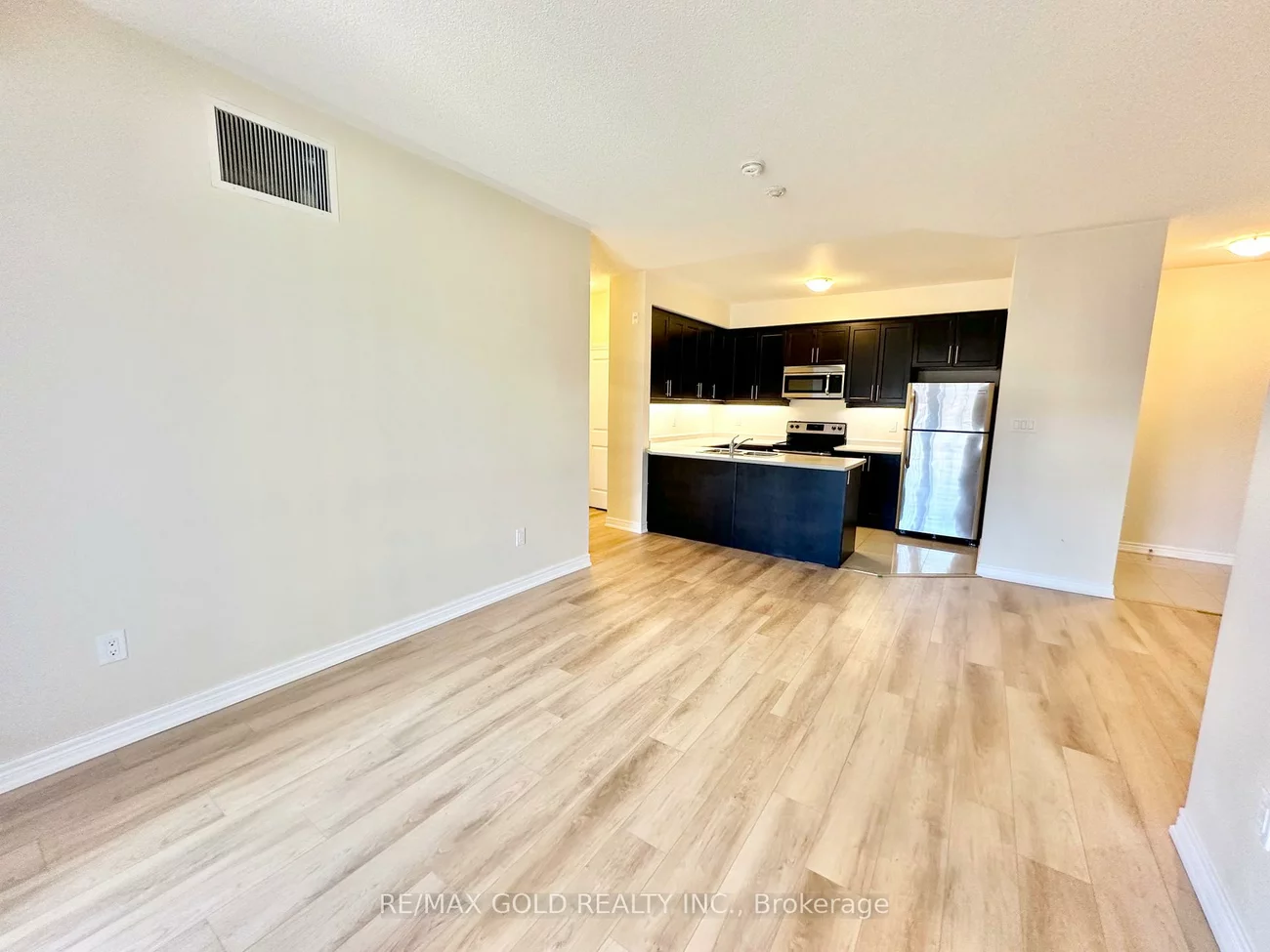 263, Georgian, 1015 - RO River Oaks, Oakville