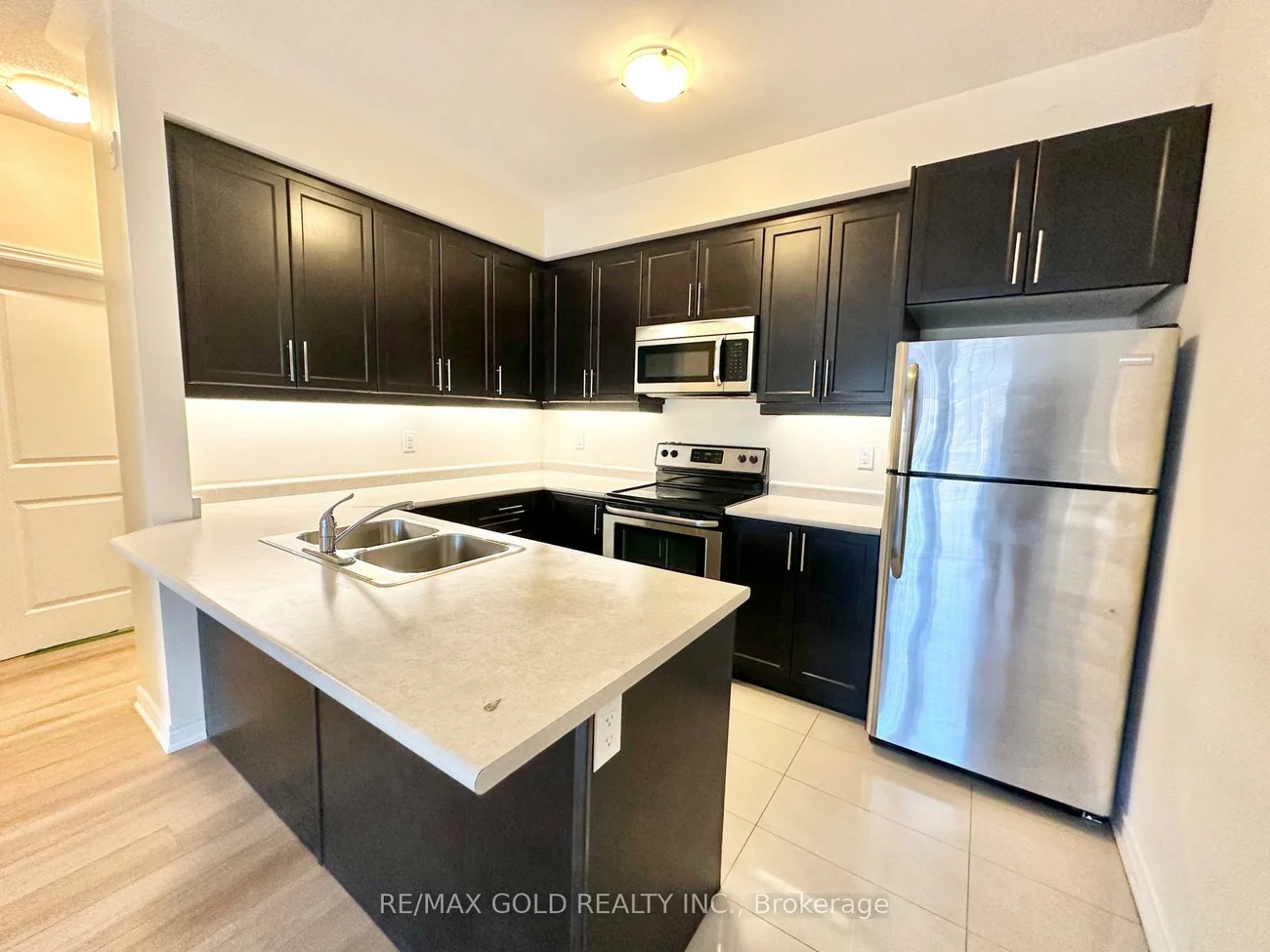 263, Georgian, 1015 - RO River Oaks, Oakville