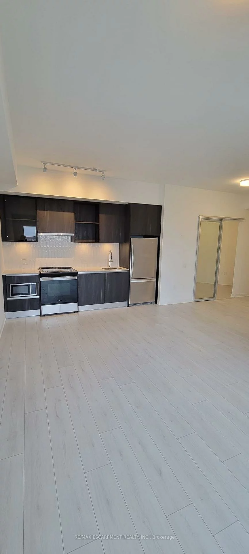 395, Dundas, 1008 - GO Glenorchy, Oakville