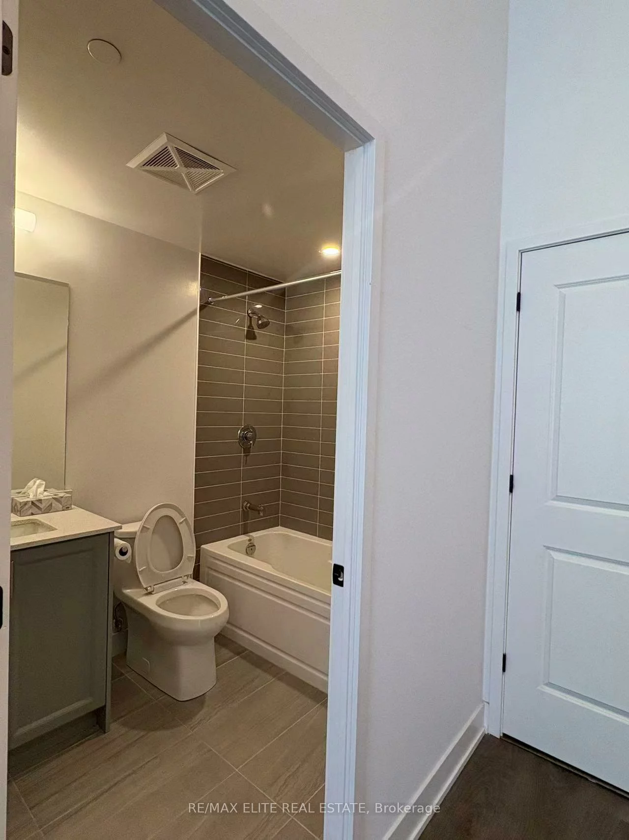 2333, Khalsa, 1019 - WM Westmount, Oakville