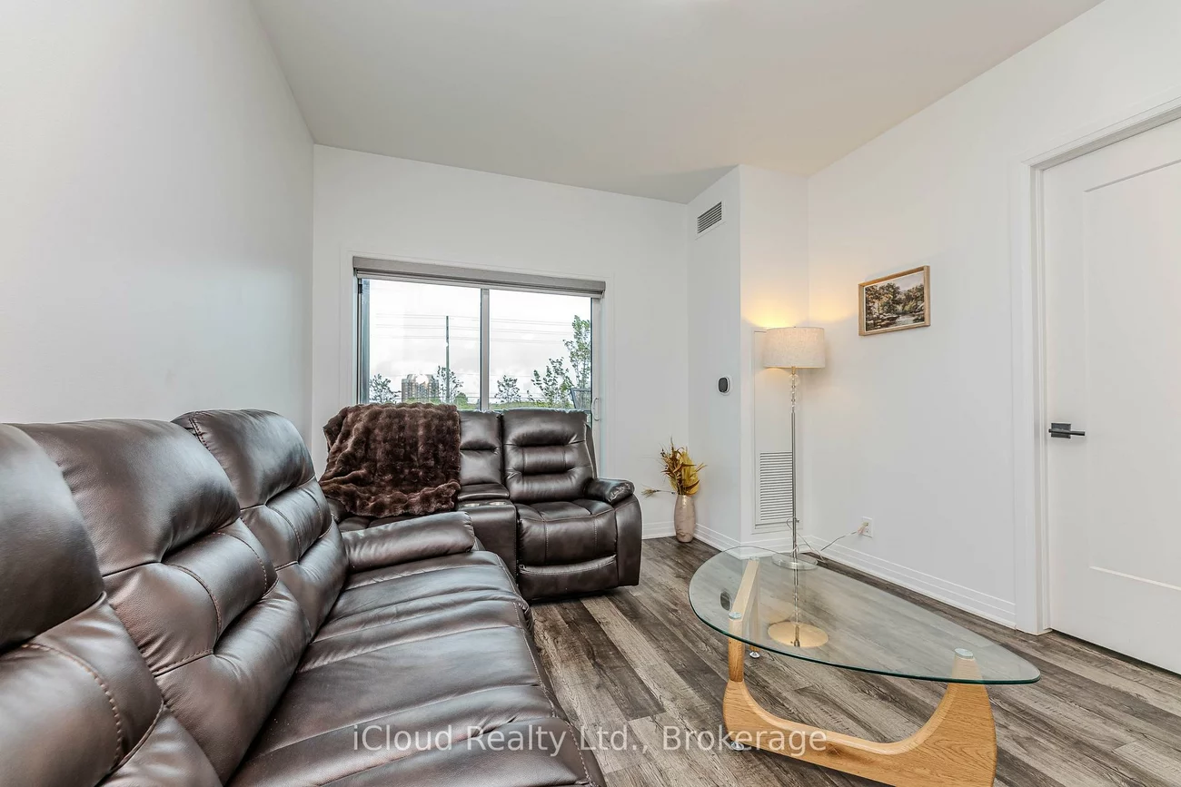 102, Grovewood Common, 1008 - GO Glenorchy, Oakville