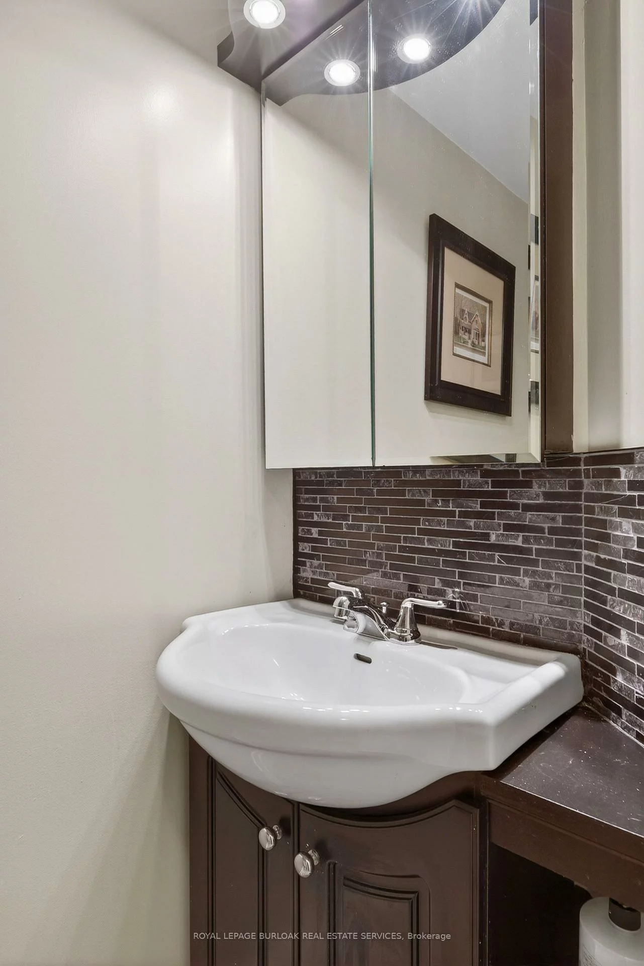 2065, Sixth, 1015 - RO River Oaks, Oakville