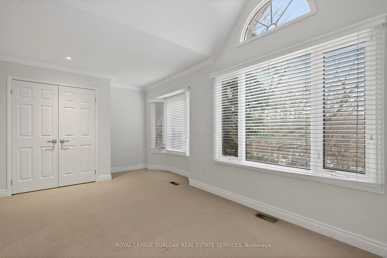 2065, Sixth, 1015 - RO River Oaks, Oakville