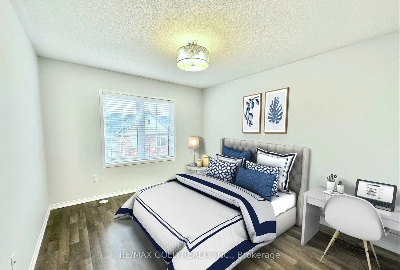 2476, Post, 1015 - RO River Oaks, Oakville