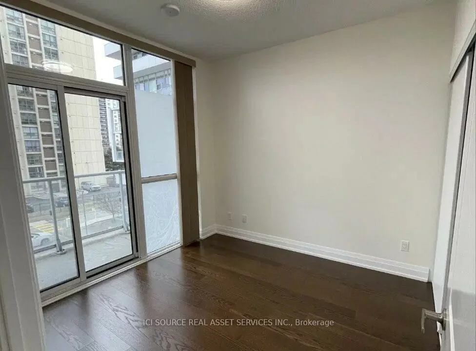 65, Speers, 1002 - CO Central, Oakville