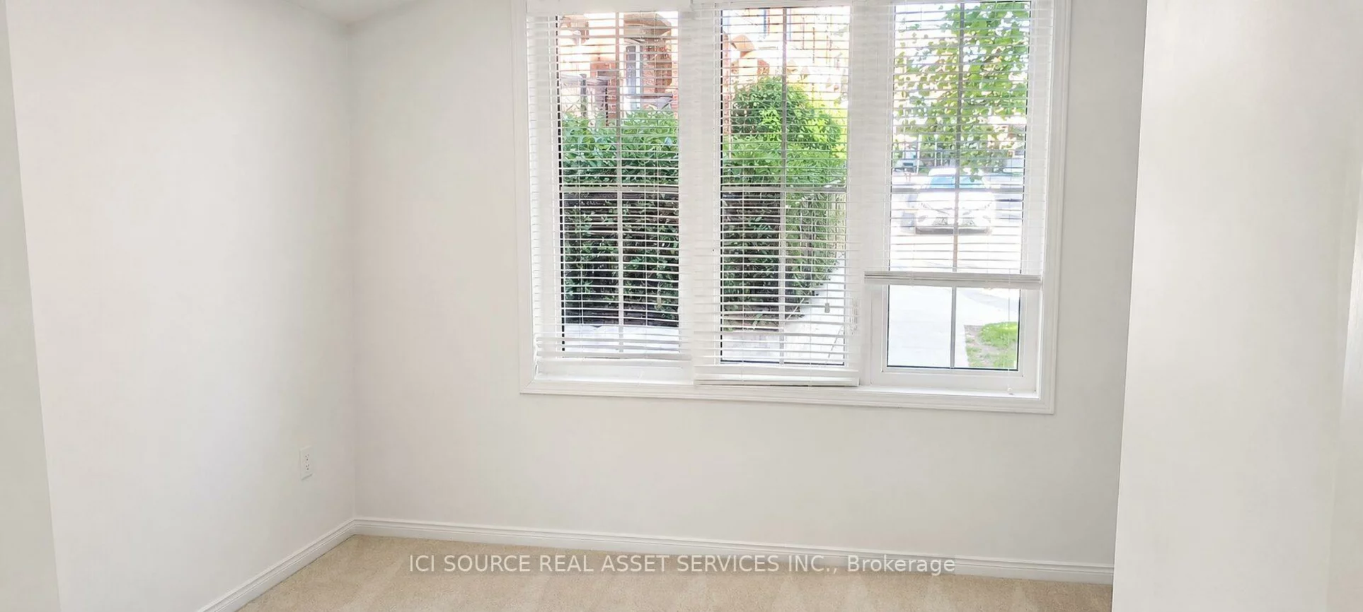 2460, Post, 1015 - RO River Oaks, Oakville