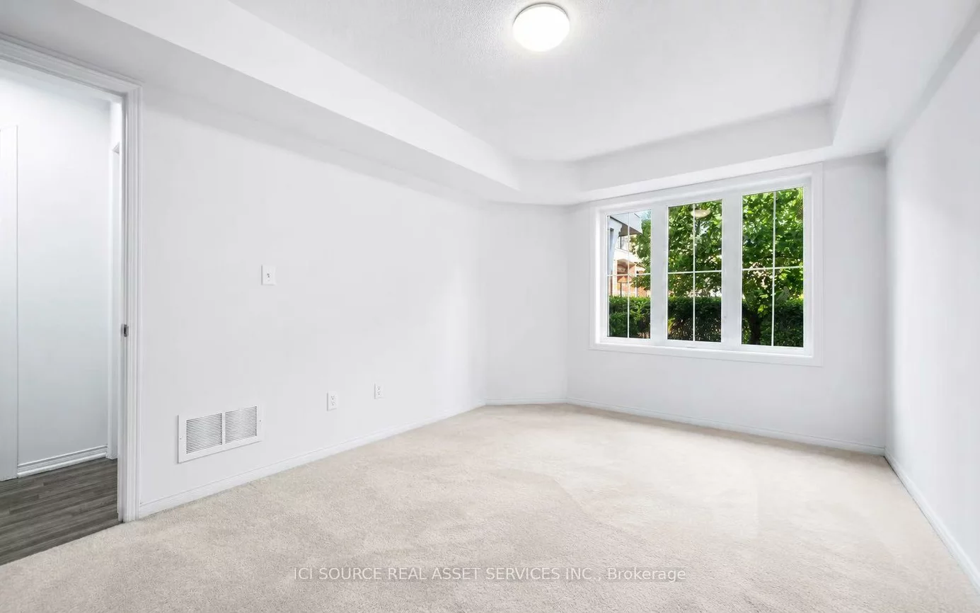 2460, Post, 1015 - RO River Oaks, Oakville
