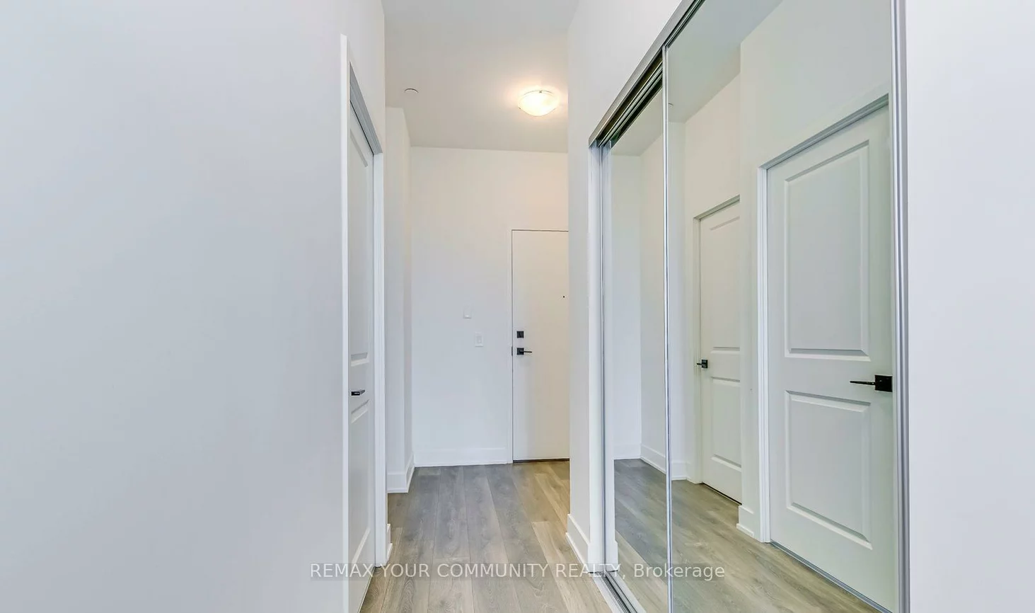 2485, Taunton, 1015 - RO River Oaks, Oakville