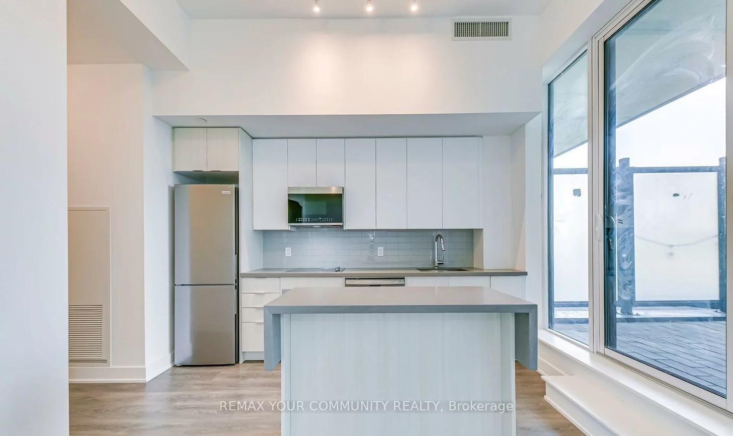 2485, Taunton, 1015 - RO River Oaks, Oakville