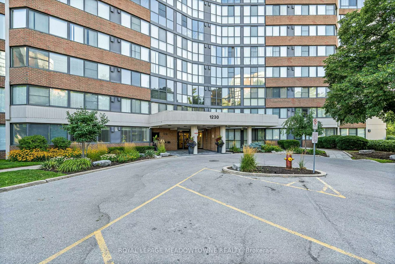 1230, Marlborough, 1003 - CP College Park, Oakville