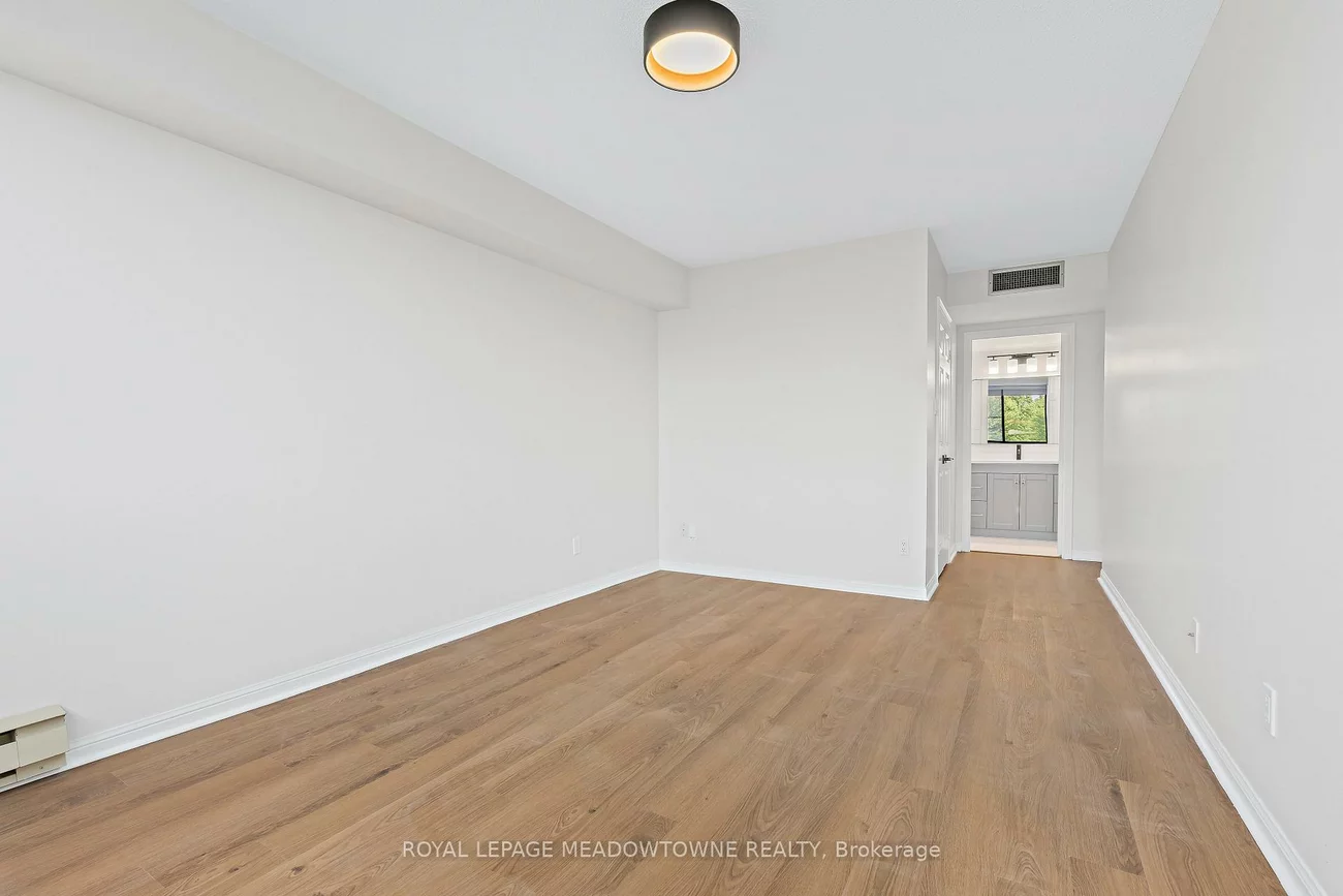 1230, Marlborough, 1003 - CP College Park, Oakville