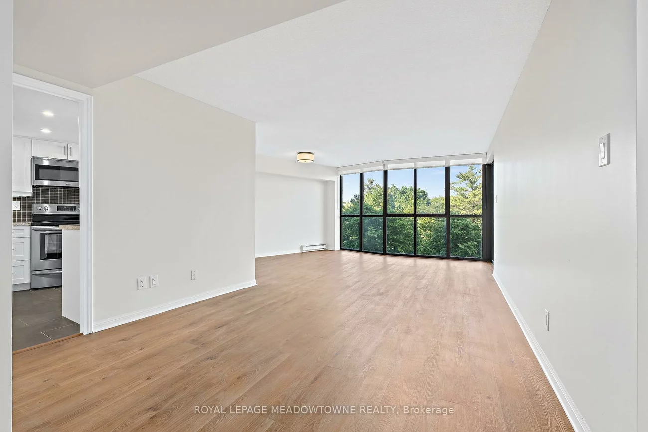 1230, Marlborough, 1003 - CP College Park, Oakville