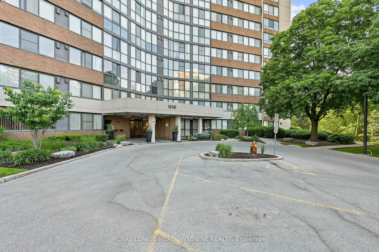 1230, Marlborough, 1003 - CP College Park, Oakville