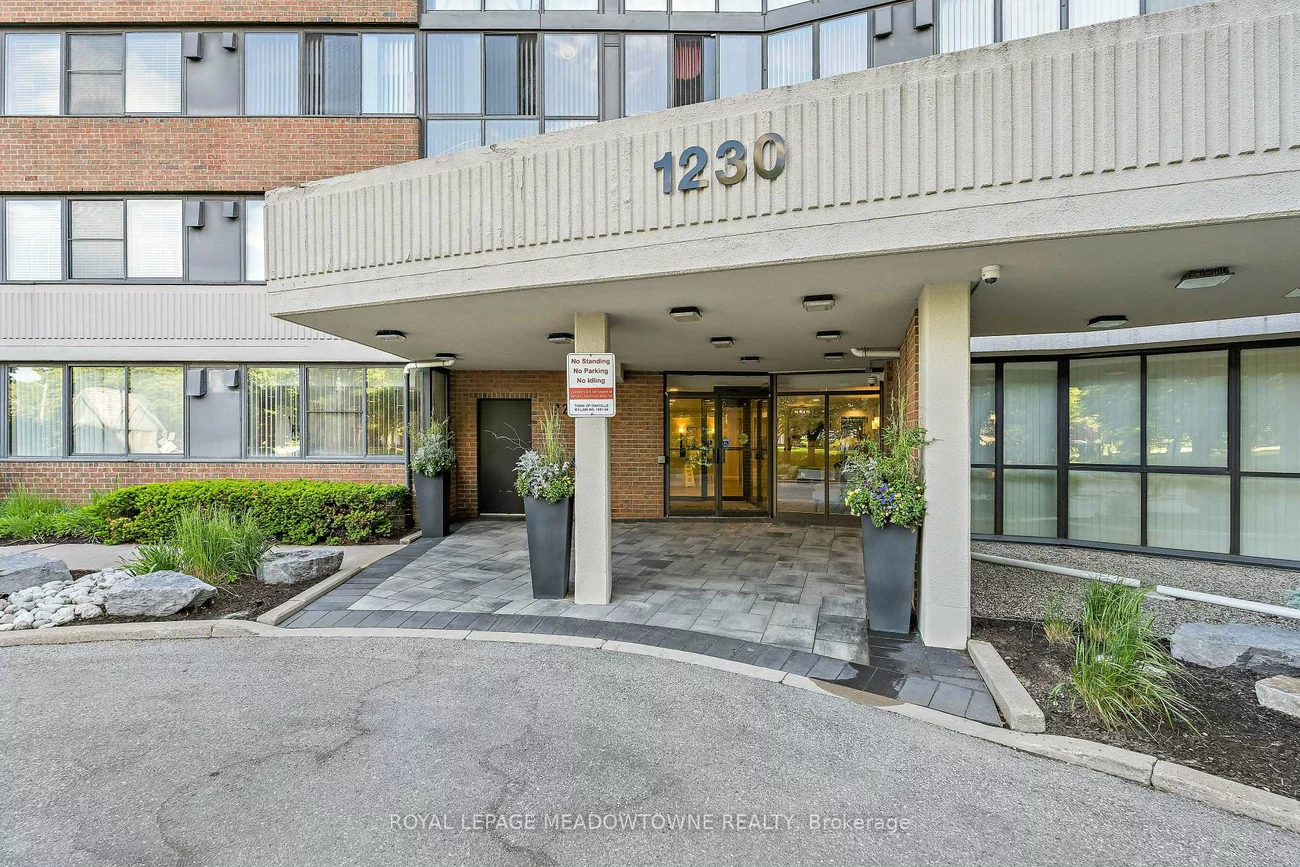 1230, Marlborough, 1003 - CP College Park, Oakville
