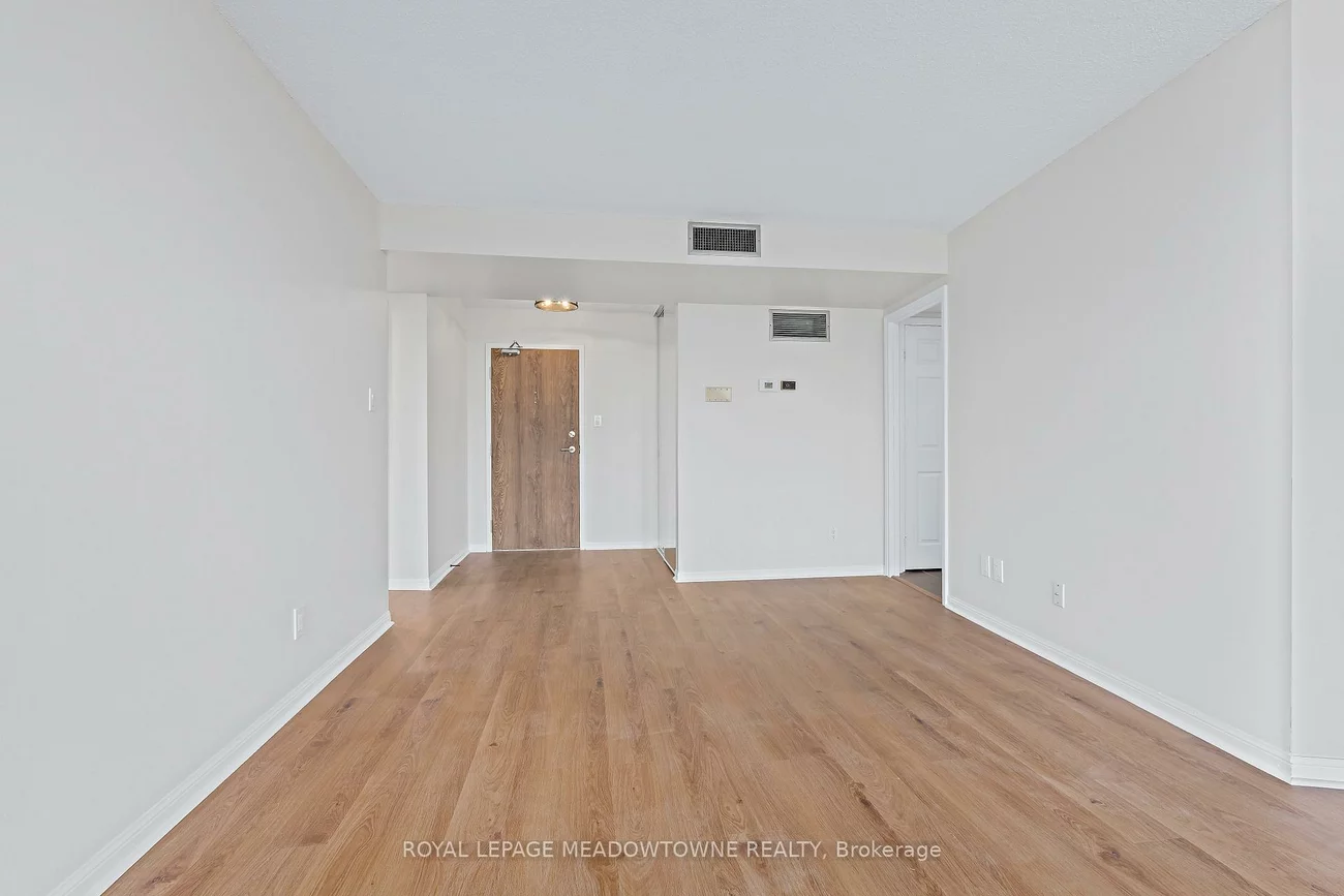 1230, Marlborough, 1003 - CP College Park, Oakville