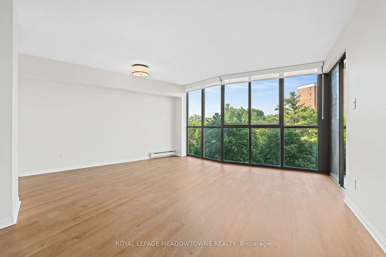 1230, Marlborough, 1003 - CP College Park, Oakville