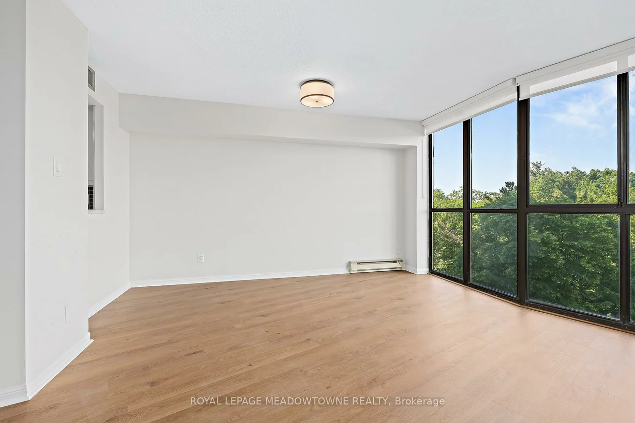 1230, Marlborough, 1003 - CP College Park, Oakville