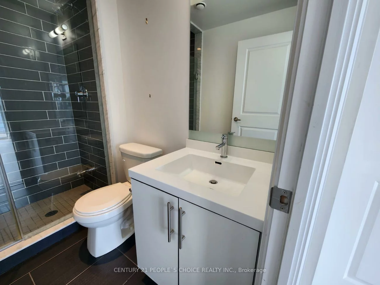65, Speers, 1002 - CO Central, Oakville