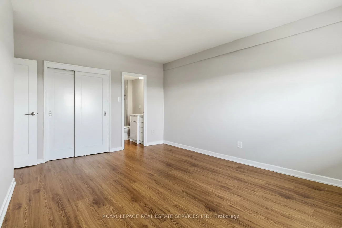 125, Forsythe, 1002 - CO Central, Oakville
