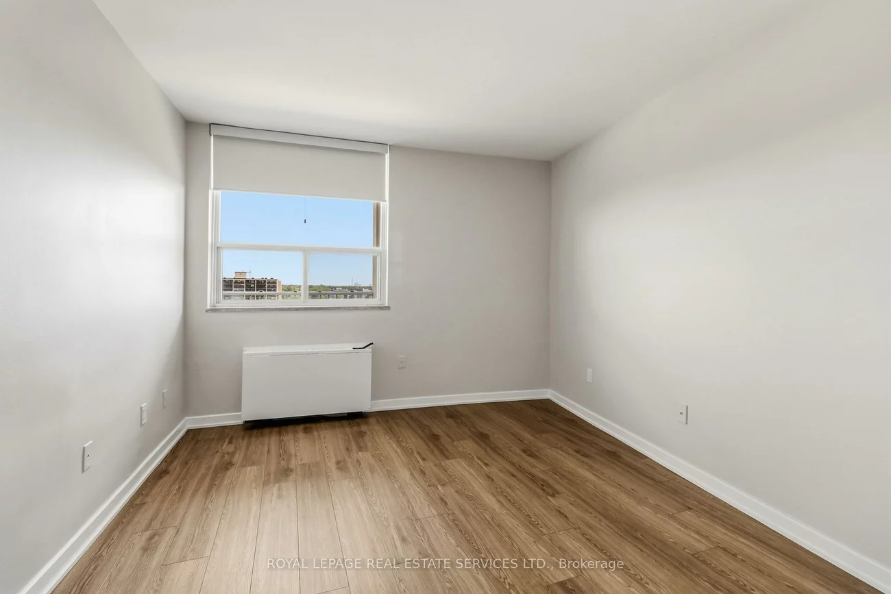 125, Forsythe, 1002 - CO Central, Oakville