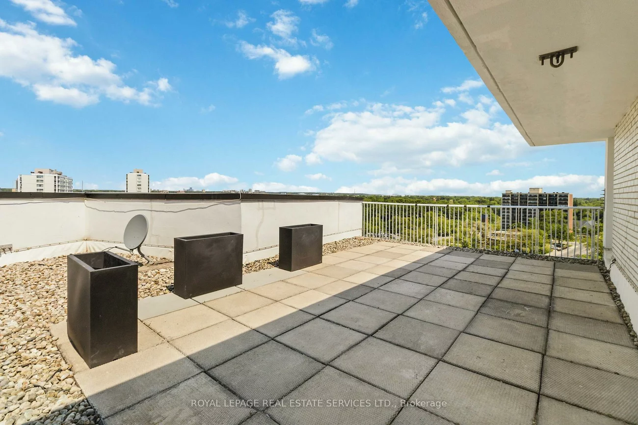 125, Forsythe, 1002 - CO Central, Oakville