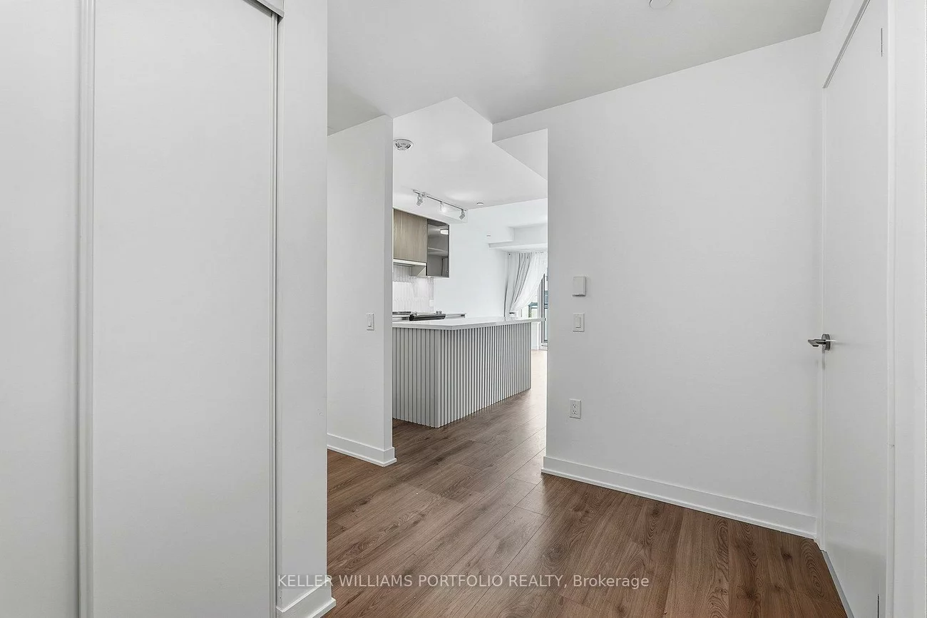 395, Dundas, 1008 - GO Glenorchy, Oakville