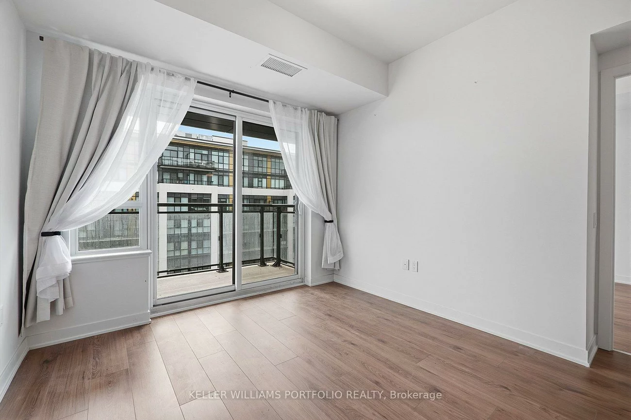 395, Dundas, 1008 - GO Glenorchy, Oakville