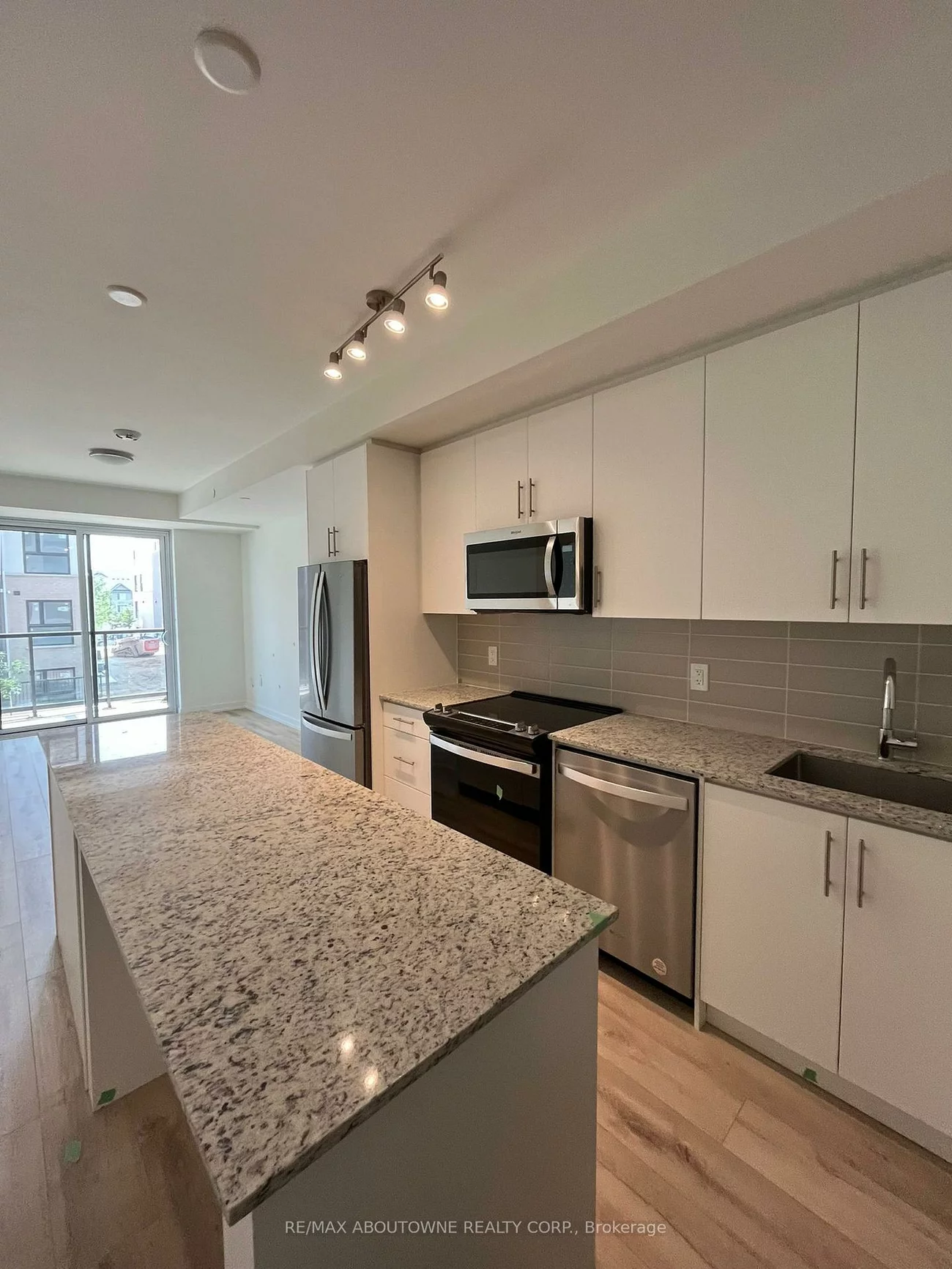 345, Wheat Boom, 1010 - JM Joshua Meadows, Oakville